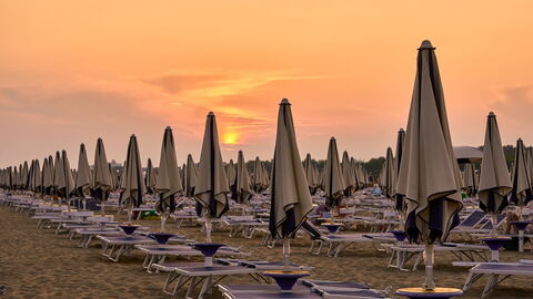 Een strand in Bibione