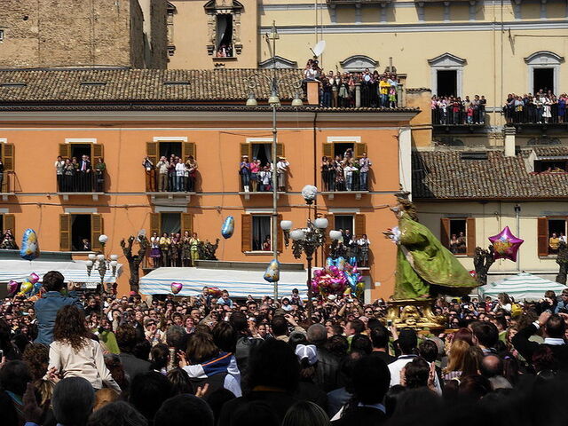 Paasfestival in Sulmona