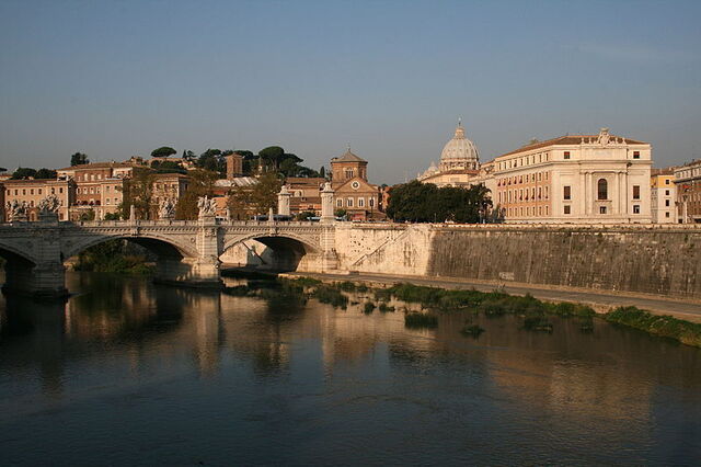 Brug over de Tiber in Rome
