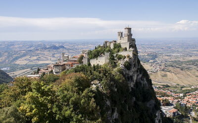 Kasteel en uitzicht bij San Marino