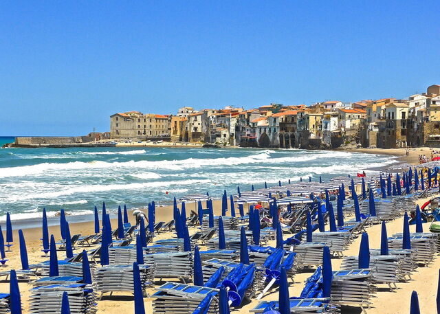 Cefalù, haven