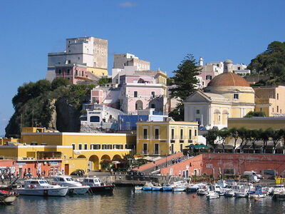 stadje op Ponza
