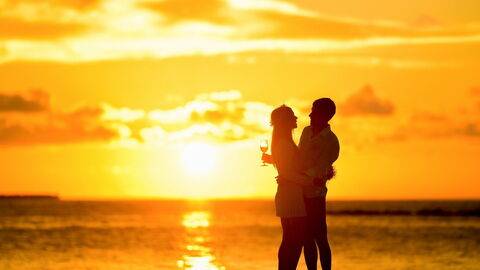 Koppel op het strand
