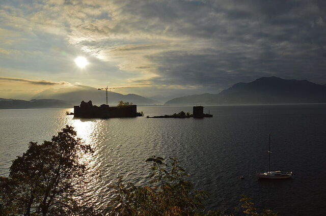 Castelli di Cannero bij zonsopgang