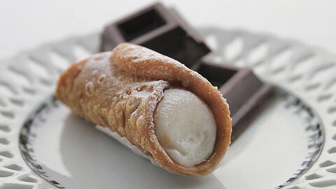 Een cannolo