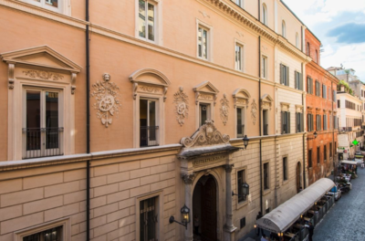 Elegante Spaanse Trappen Appartement