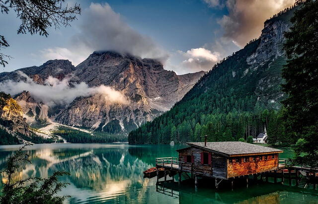 Uitzicht bij Pragser Wildsee