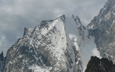 Zicht op Aiguille Blanche de Peuterey