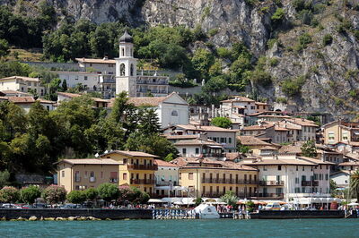 Zicht op Limone sul Garda