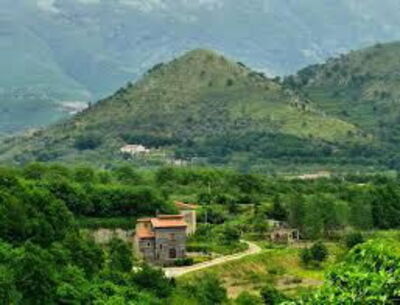 Santa Agata de Goti heuvel piramide