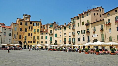 Theaterplein in Lucca