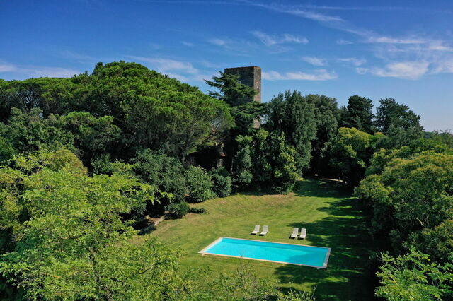 Torre Delle Cornacchie, zwembad