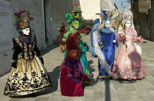venetie carnaval kostuums