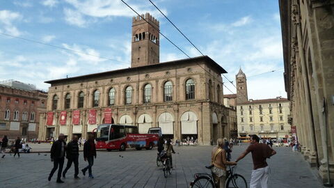 Piazza Maggiore Bologna