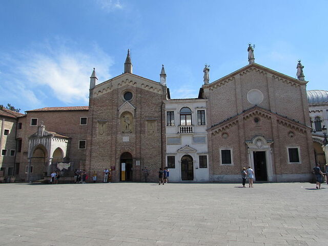 Scuola Del Santo (rechts), Padua