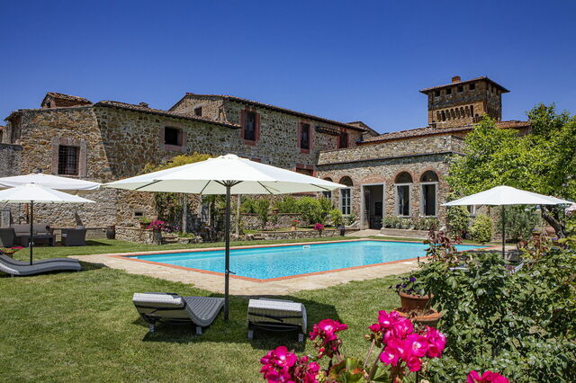 Castello Di Cafaggio, buitenkant