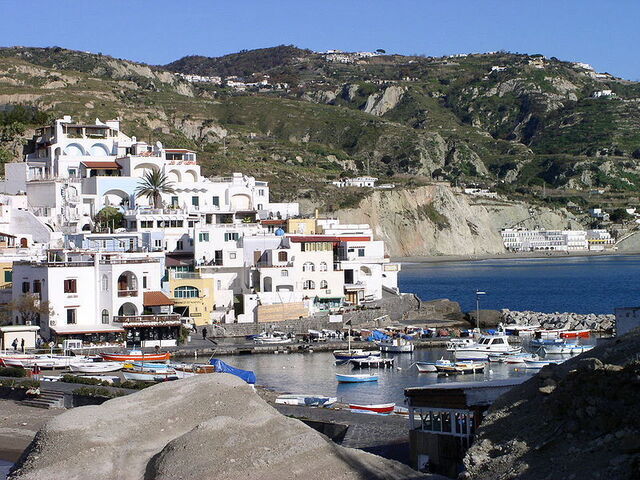 Dorp op Ischia eiland