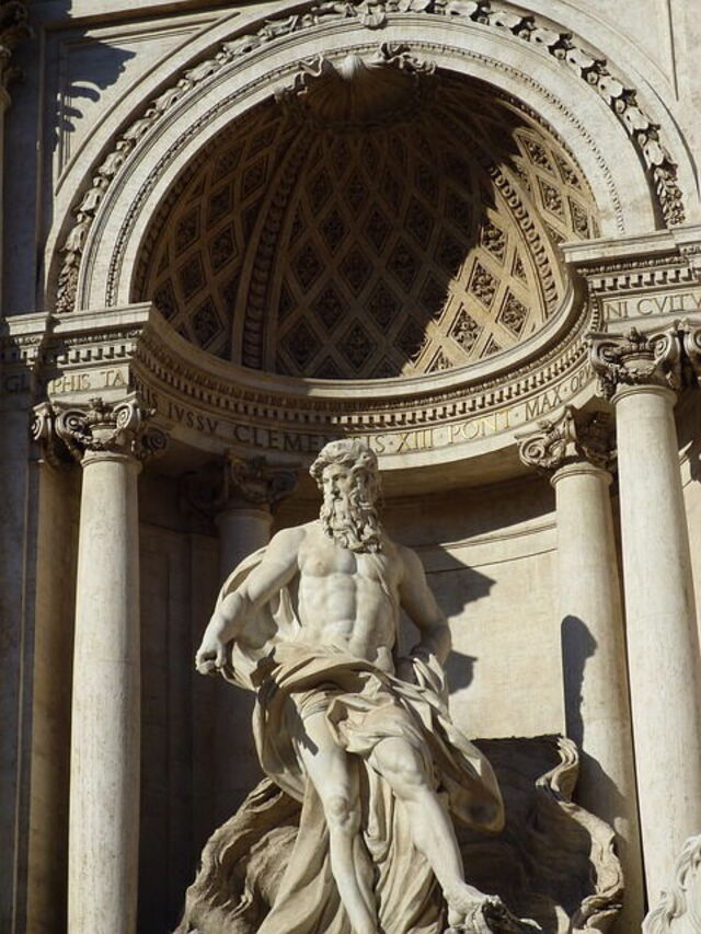 beeld van Oceanus op trevi fontein