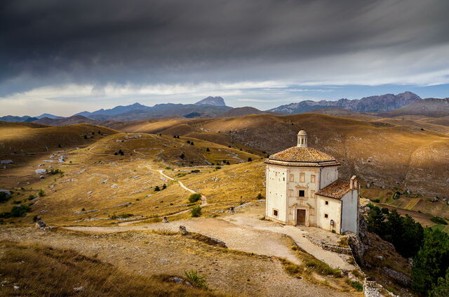 Kerk van Santa Maria della Pietà, Abruzzo