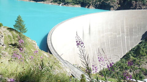 Place Moulin Dam