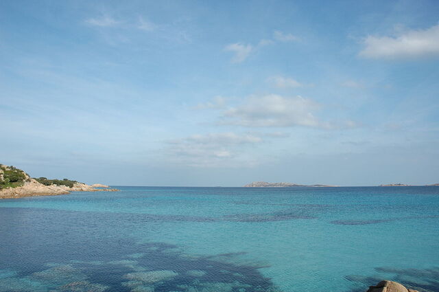 Smaragd water bij Sardinië