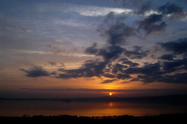 Zonsondergang bij het Bolsena Meer