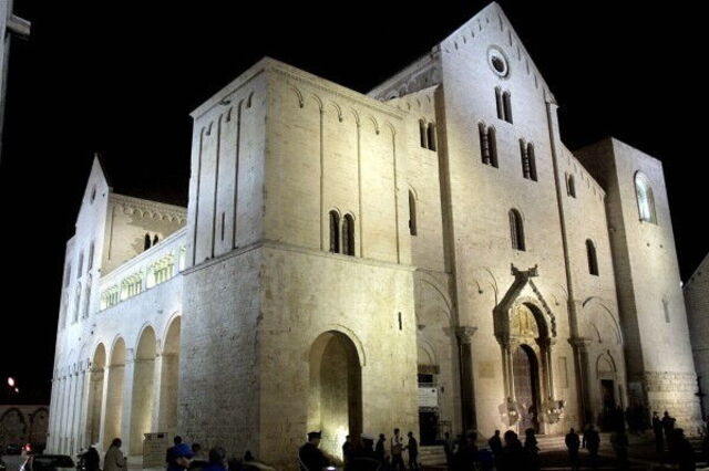Basiliek Di San Nicola