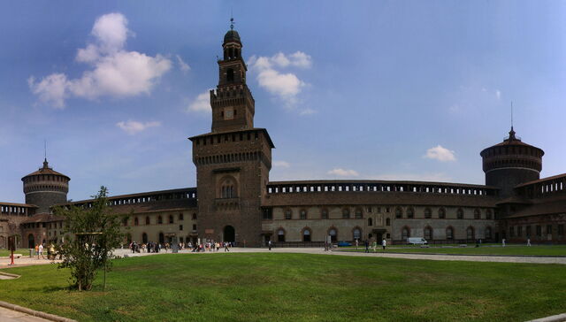 Kasteel Sforza binnenplaats