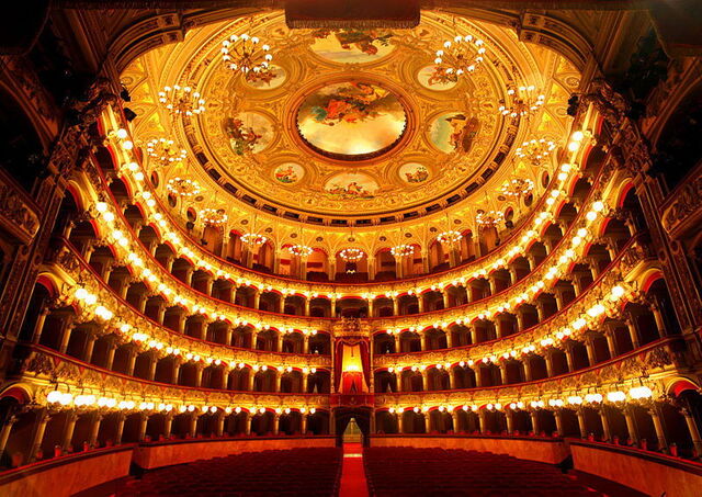 Opera deel van Teatro Bellini