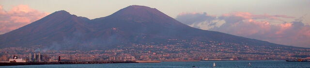napels en vesuvius berg
