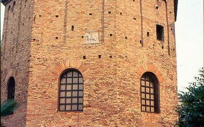 De UNESCO doopkapel van neon