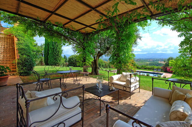 Villa Marliana, terras