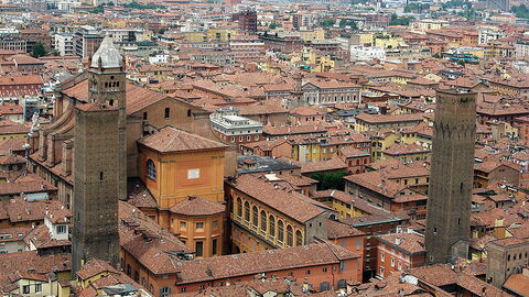 Bologna kathedraal, buitenkant
