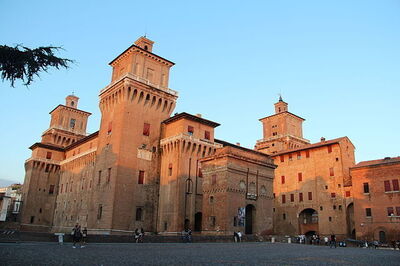 Castello Estense, voorkant
