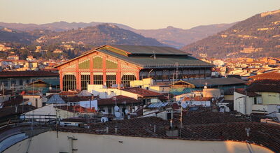 Mercato Centrale, buitenkant