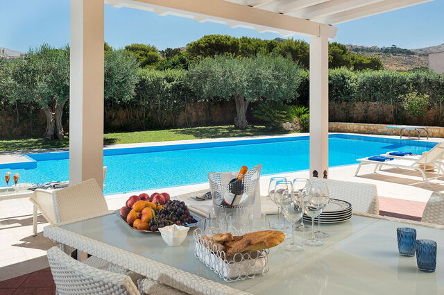 Villa Cornino, al fresco dineren