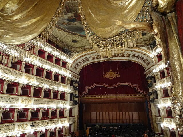 Podium van San Carlo Operahuis