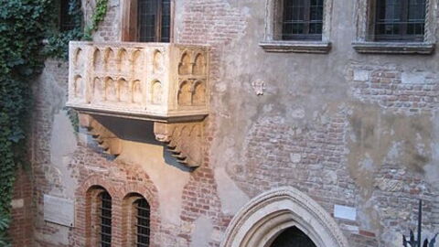 het vermeende balkon van julia in Verona