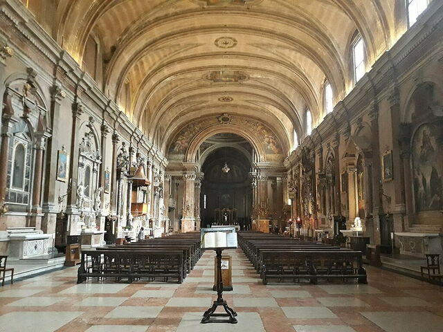 Chiesa di Sant'Eufemia, interieur