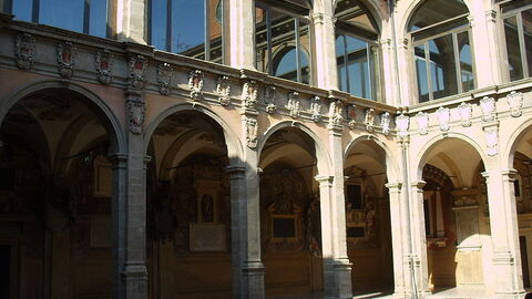 Archiginnasio van Bologna, binnenplaats