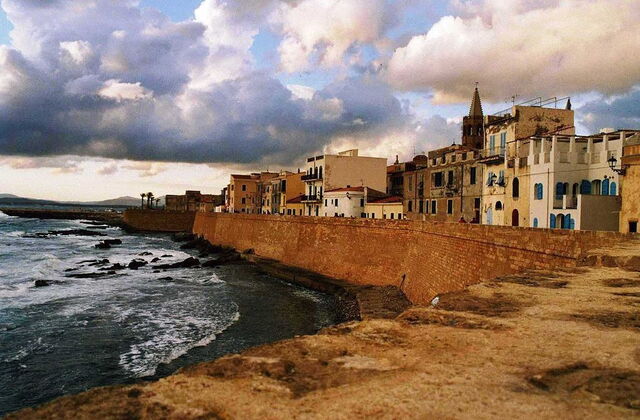 De Catalaanse muren van Alghero