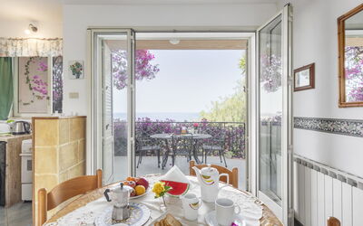 Accommodatie:&nbsp;Cicladi Naxos 100.5