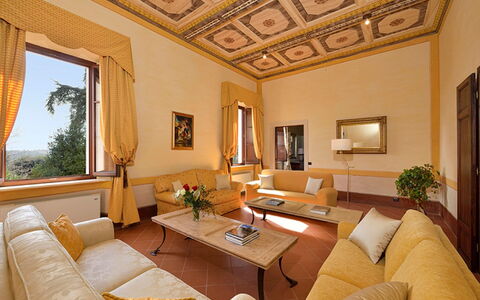 Villa Rocchi: Kamer, Plafond, Interieur Ontwerp, Eigendom, Woonkamer, Meubilair, Gebouw, Onroerend Goed, Suite, Muur