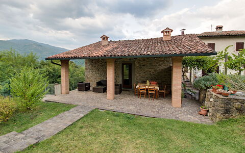 Il Nido In Garfagnana: Eigendom, Huis, Gebouw, Verblijf, Huis, Onroerend Goed, Landelijk Gebied, Boerderij, Land Lot, Landgoed