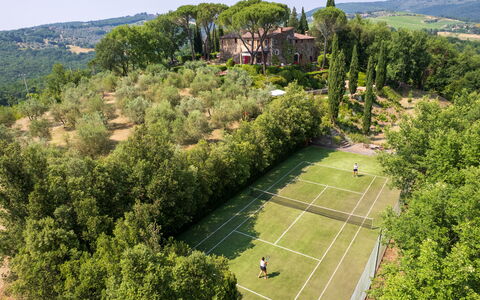 Villa Le Corti: Boom, Vegetation, Vogelperspectief, Landschap, Land Lot, Luchtfotografie, Landgoed, Tuin, Landscaping, Plantage