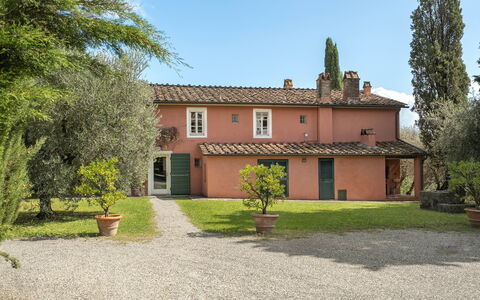 Il Vignale: Huis, Struik, Huis, Landgoed, Deur, Verblijf, Boerderij, Tuin, Landscaping, Werf