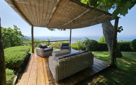 Villa Miramare: Buitenmeubels, Meubilair, Schaduw, Tuin, Toevlucht, Eco Hotel, Outdoor Structuur, Stoel, Landscaping