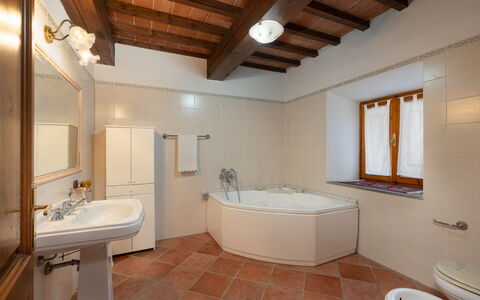 Casa Corella: Bad, Loodgieterswerkinrichting, Eigendom, Kraan, Badkamer, Spiegel, Interieur Ontwerp, Wastafel