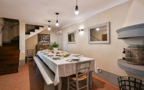 Case Sant'anna 14: Kamer, Eigendom, Meubilair, Gebouw, Plafond, Interieur Ontwerp, Countertop, Eetkamer, Verdieping, Tafel
