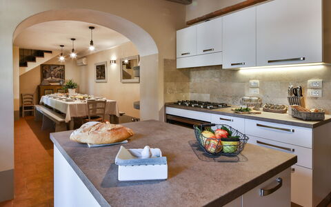 Case Sant'anna 14: Countertop, Eigendom, Kamer, Keuken, Meubilair, Interieur Ontwerp, Cabinetry, Gebouw, Huis, Huis